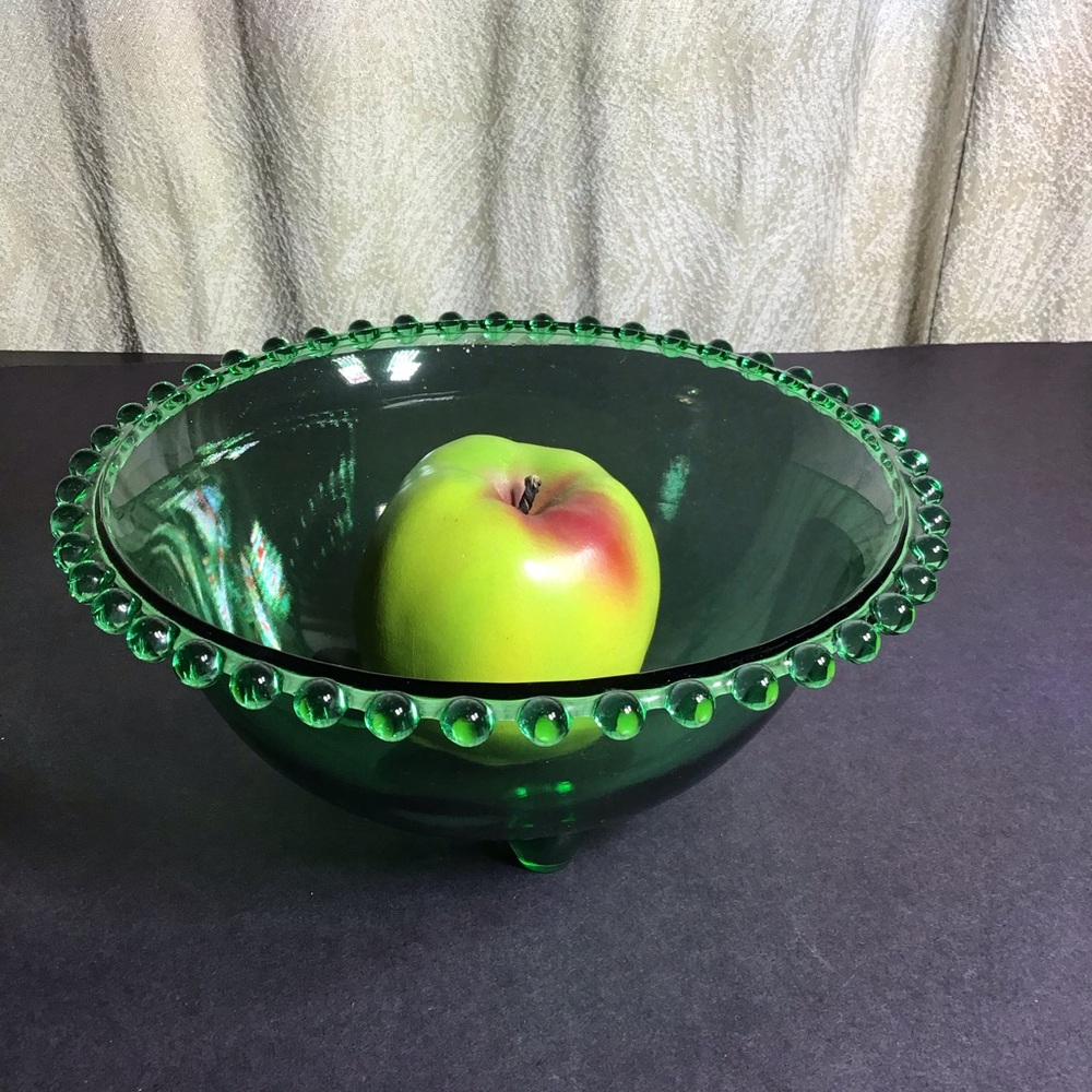 Elegant Green vintage boopy edge Glass Bowl